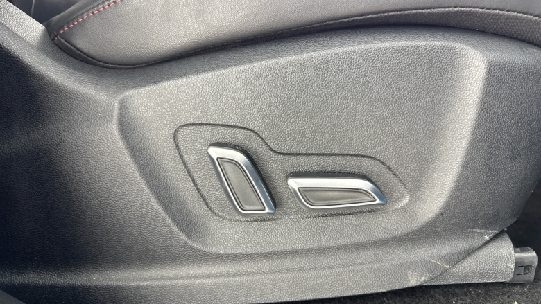 MG HS 1.5 T-GDI PHEV Trophy 5dr Auto Hatchback